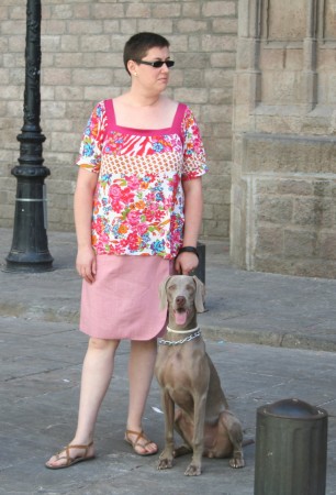 Grace posando con Bàrbara junto a la Catedral de Sta. María del Mar